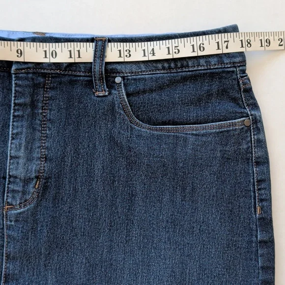 Croft & Barrow Effortless Stretch Denim Jean Skort 14 Blue Built-in Shorts - Picture 10 of 14